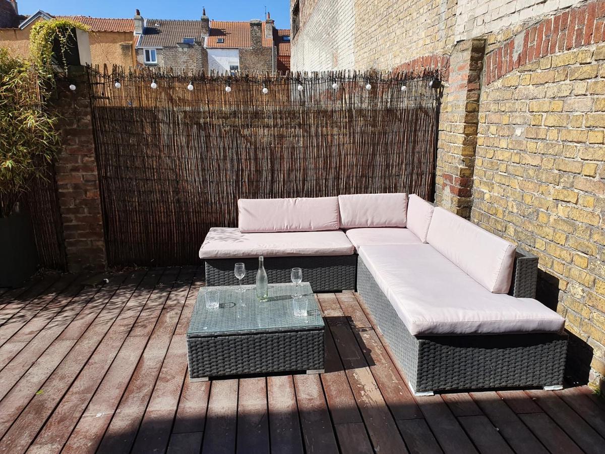 Grande Maison Avec Terrasses Ensoleillees - Large House With Sunny Terraces 됭케르크 외부 사진